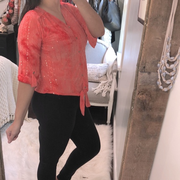 New Directions petite small boho tie front top - Picture 3 of 5